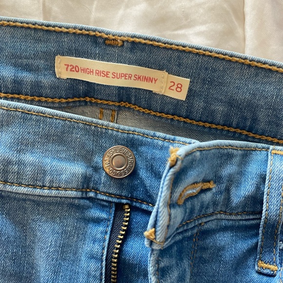 Levi’s 720 HIGH RISE SUPER SKINNY 28 - Picture 4 of 6